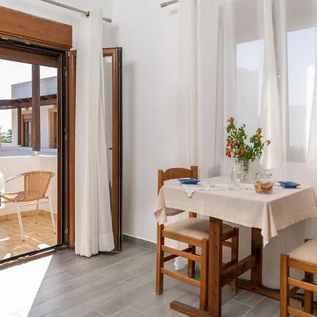 Akrotiri Apartments Makry Gialos  Exterior photo