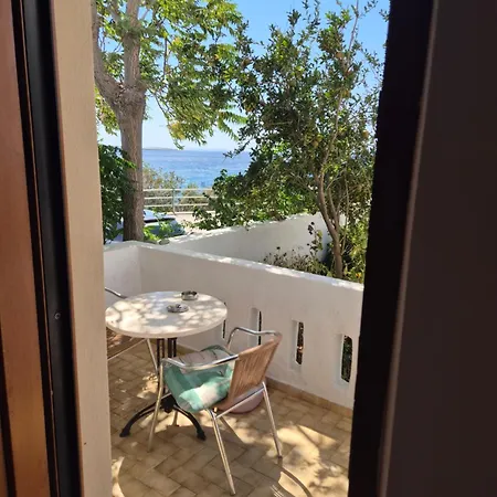 Akrotiri Apartments Makry Gialos  Exterior photo