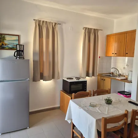 Akrotiri Apartments Makry Gialos  Exterior photo